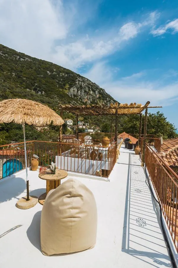 Villa Porta Qeparo