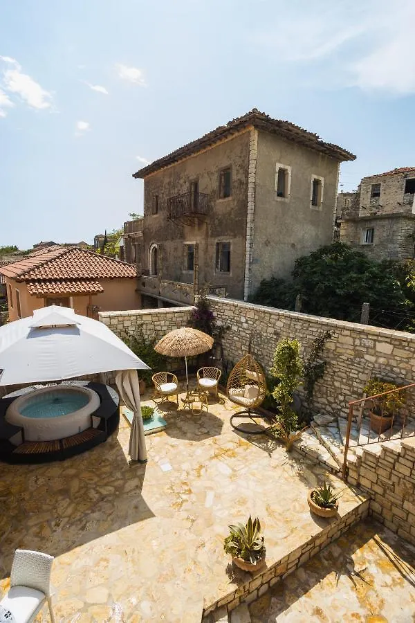 Villa Porta Qeparo