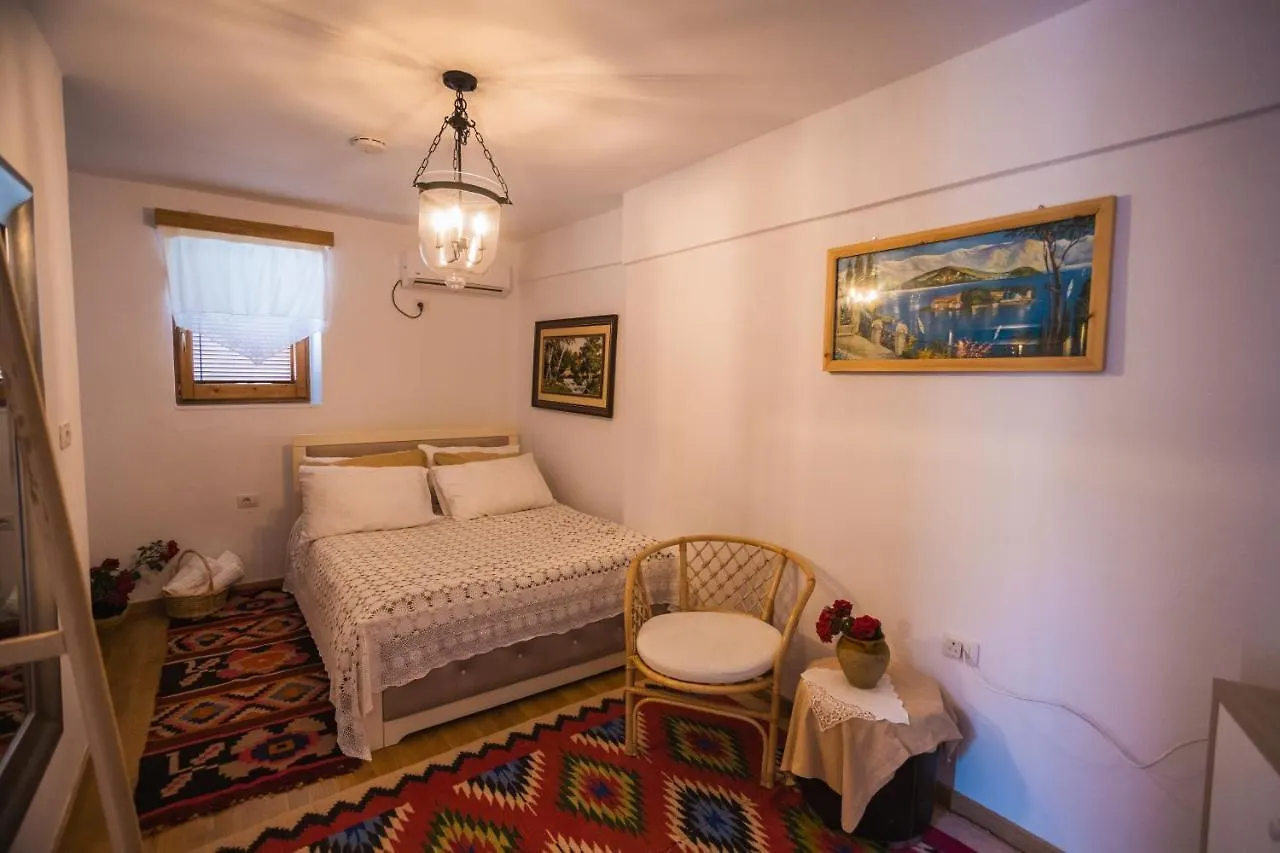 Villa Porta Qeparo Homestay