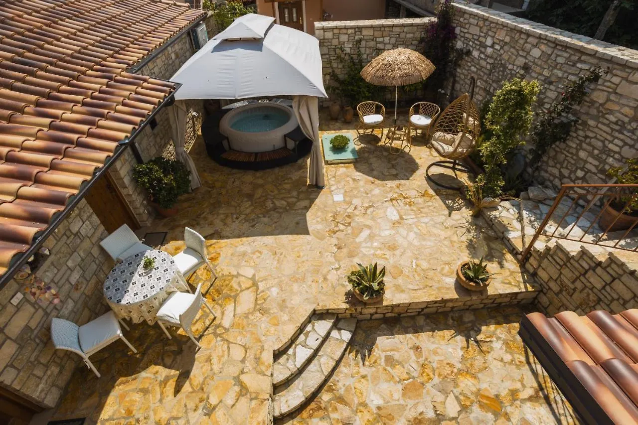 Privatunterkunft Villa Porta Qeparo